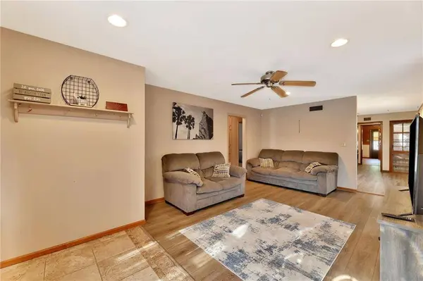 141 N Tracy ST, Wichita, KS 67212