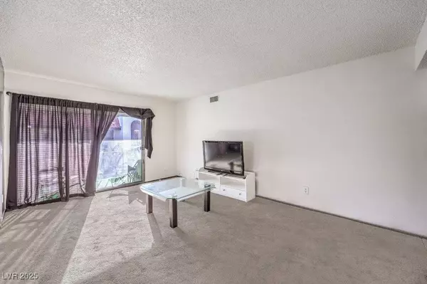 1405 Vegas Valley DR #392, Las Vegas, NV 89169