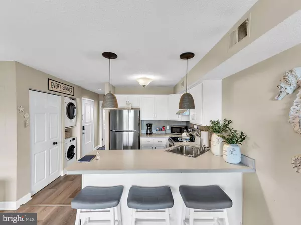 204 33RD ST #40201, Ocean City, MD 21842