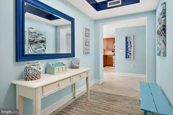 8 60TH ST #302, Ocean City, MD 21842