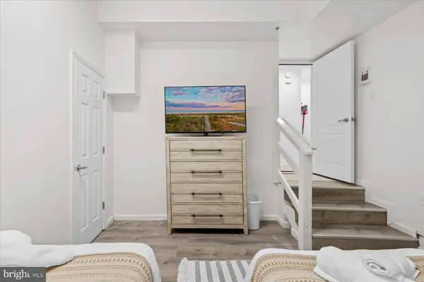 9823 GOLF COURSE RD #10, Ocean City, MD 21842