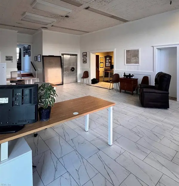 10233 Rogers DR, Nassawadox, VA 23413