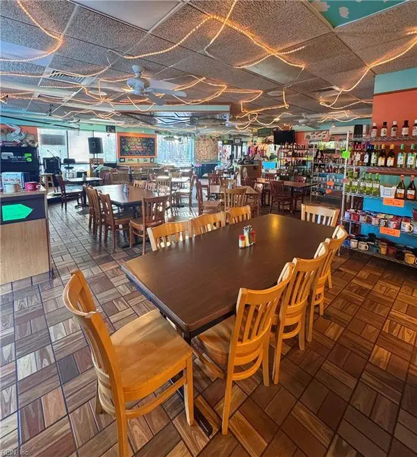 6468 Lankford HWY, Nassawadox, VA 23413