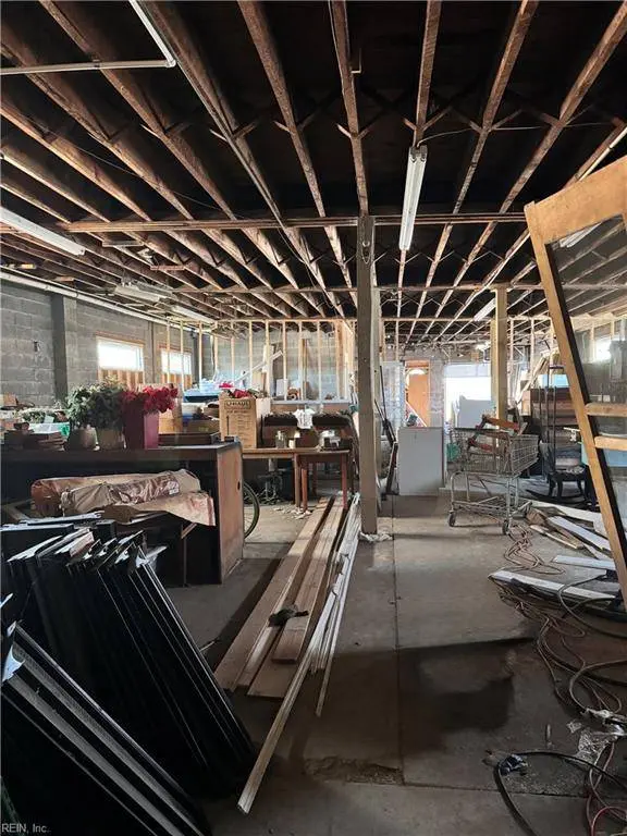 10129 Bank AVE, Exmore, VA 23350