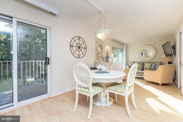 8 OLIVE AVE #205, Rehoboth Beach, DE 19971