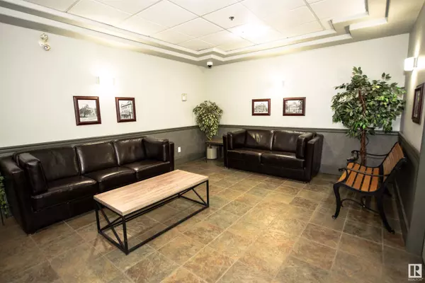 #309 10116 80 AV NW, Edmonton, AB T6E 6V7