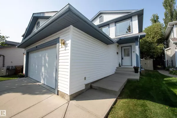 33 EASTCOTT DR, St. Albert, AB T8N 7B1