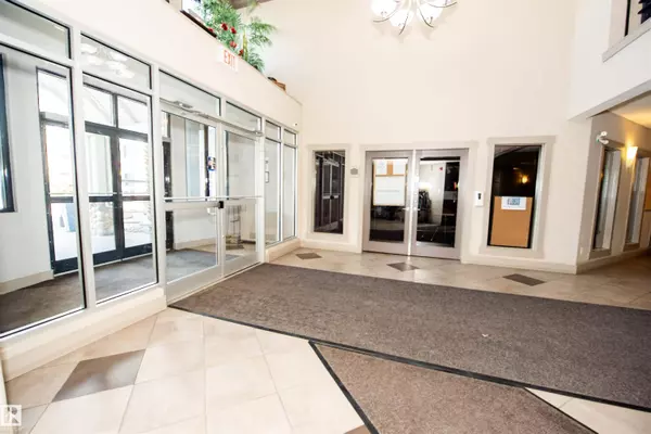 #209 16035 132 ST NW, Edmonton, AB T6V 0B4