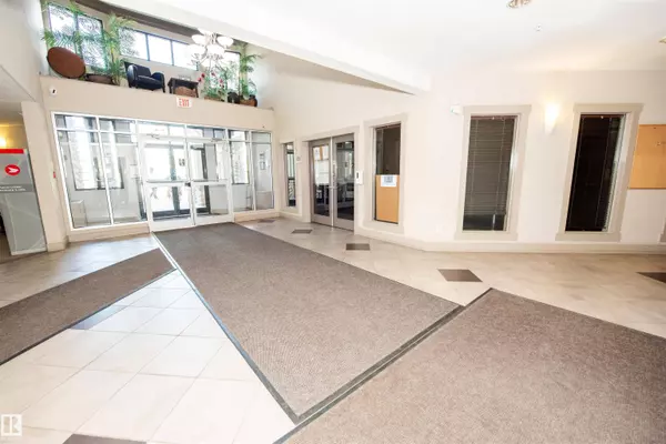 #209 16035 132 ST NW, Edmonton, AB T6V 0B4