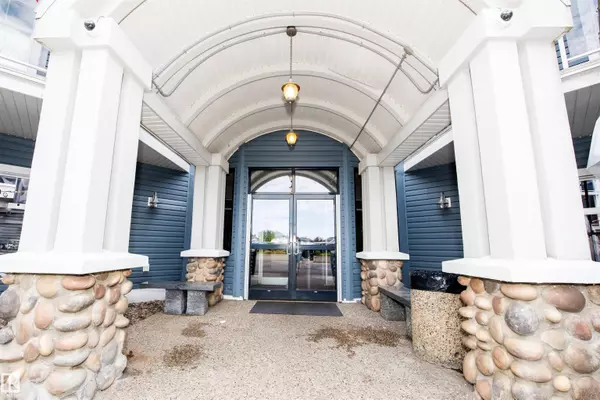 #209 16035 132 ST NW, Edmonton, AB T6V 0B4