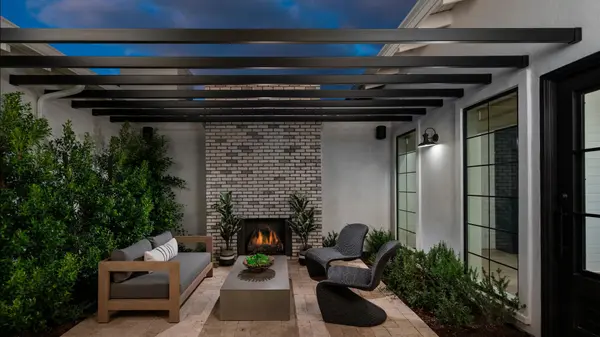 Explore builder interest rate incentives at Caleda by Toll Brothers. Learn why Arizona buyers are choosing quick move-in luxury new construction.