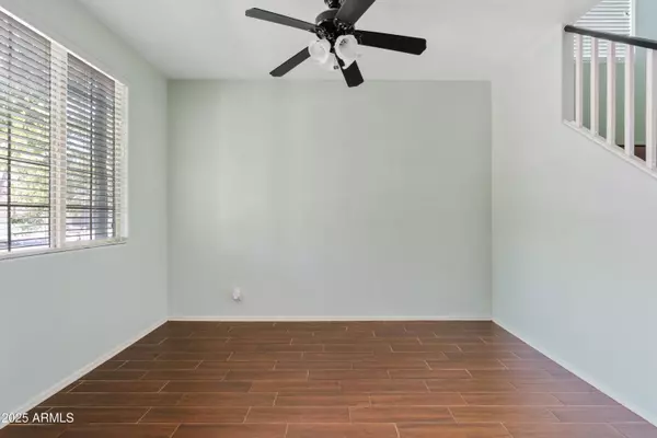 3850 E Longhorn Street, San Tan Valley, AZ 85140