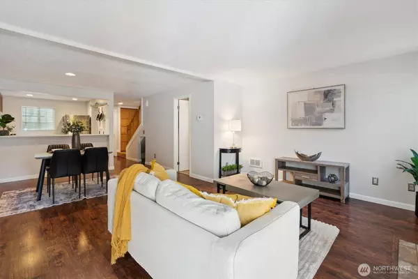 15600 116th AVE NE #N-3, Bothell, WA 98011