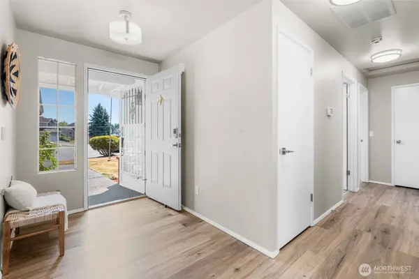 23811 114th PL SE, Kent, WA 98031