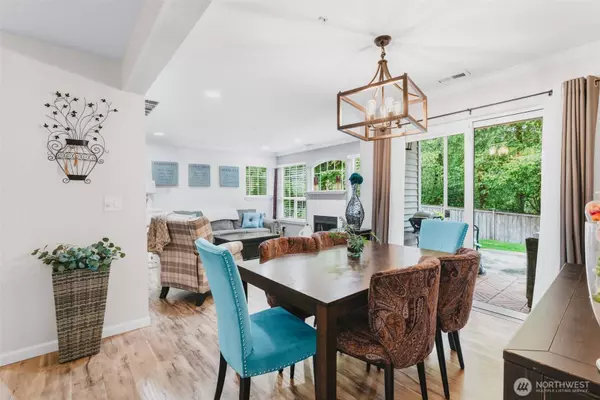 1916 S 368th PL #202, Federal Way, WA 98003