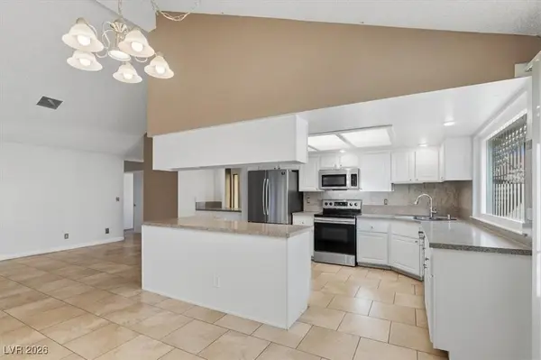 611 Sea Pines LN, Las Vegas, NV 89107