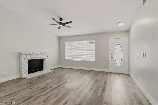 903 Derringer LN, Henderson, NV 89014