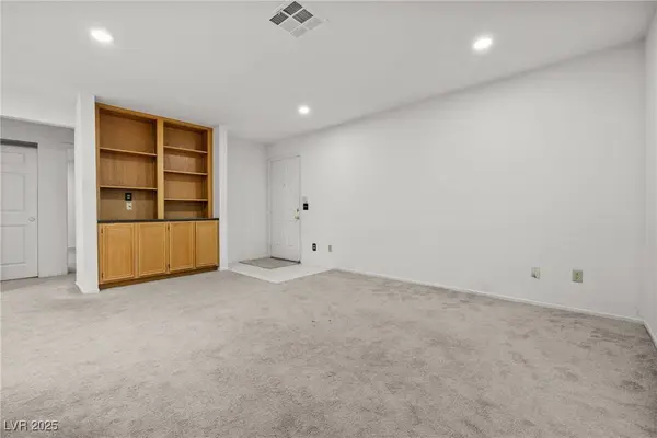 101 Luna WAY #222, Las Vegas, NV 89145
