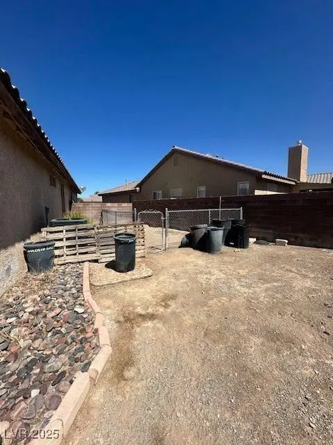 379 Golden Shore DR, Las Vegas, NV 89123