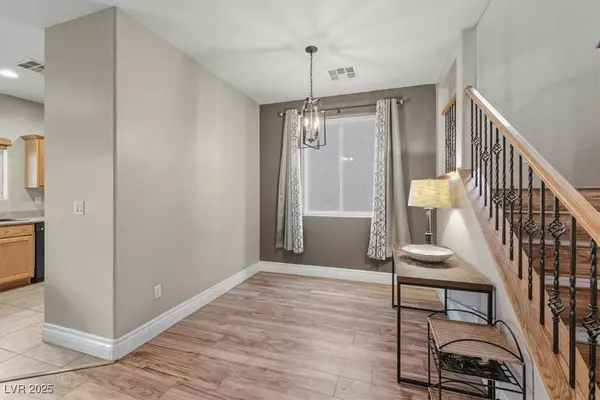 5690 Sentry Palm CT, Las Vegas, NV 89122