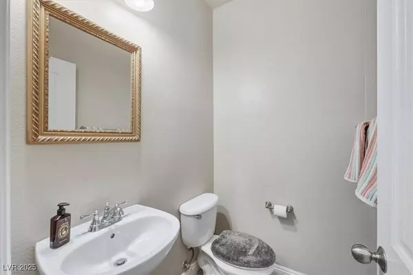 5690 Sentry Palm CT, Las Vegas, NV 89122