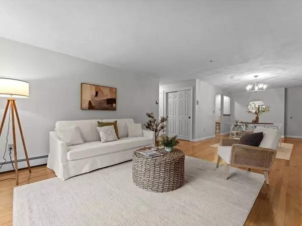 56 Bigelow Ave. #15, Watertown, MA 02472