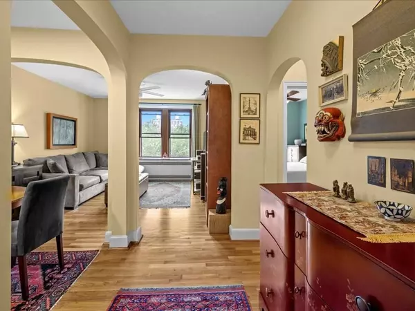 228 Commonwealth Ave #9, Boston, MA 02116