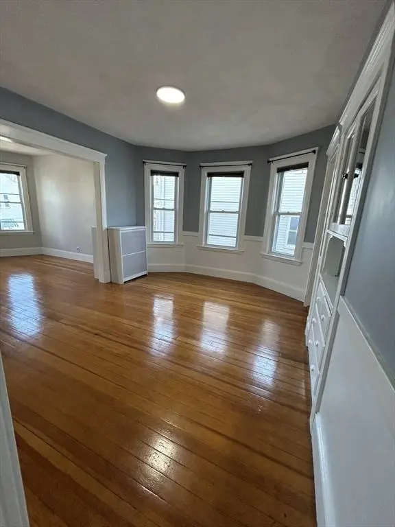 19 Oakland #19, Watertown, MA 02472