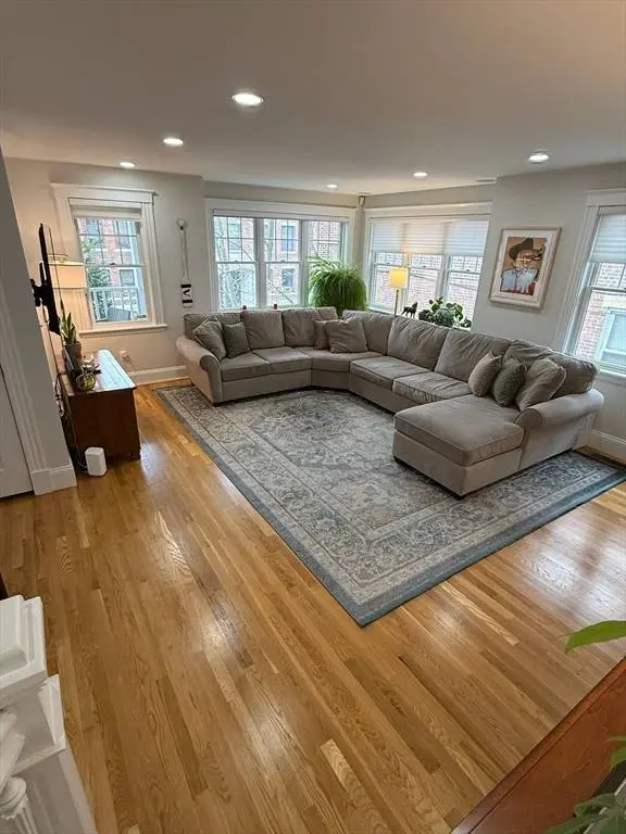 117 Sutherland Rd. #117, Boston, MA 02135