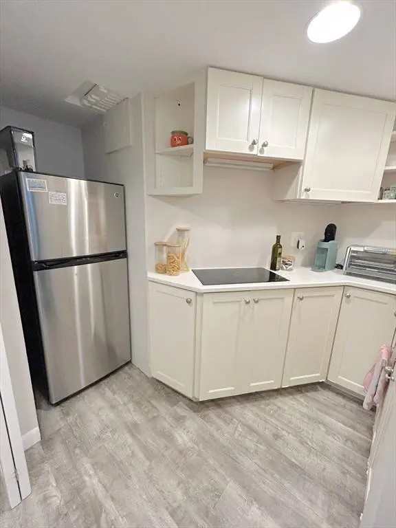 120 Beacon St #1A, Boston, MA 02116