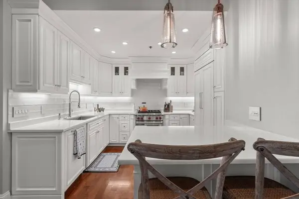 61 Saint Botolph St #61, Boston, MA 02116