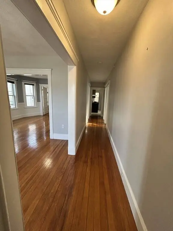 17 Oakland #17, Watertown, MA 02472
