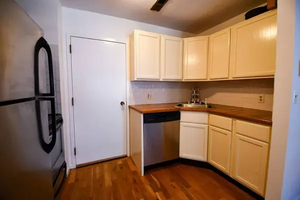386 Commercial #3D, Boston, MA 02109