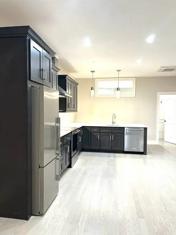 554 Massachusetts #1G, Boston, MA 02118