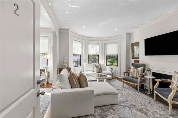 95 Saint Botolph #2, Boston, MA 02116
