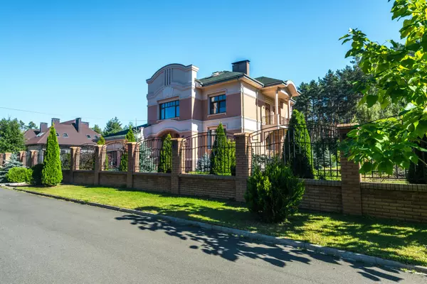 Latest Trends and Updates in San Antonio’s Luxury Real Estate Market (2025)