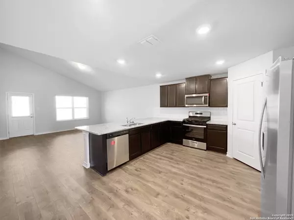 13611 Boothe Grove, San Antonio, TX 78254