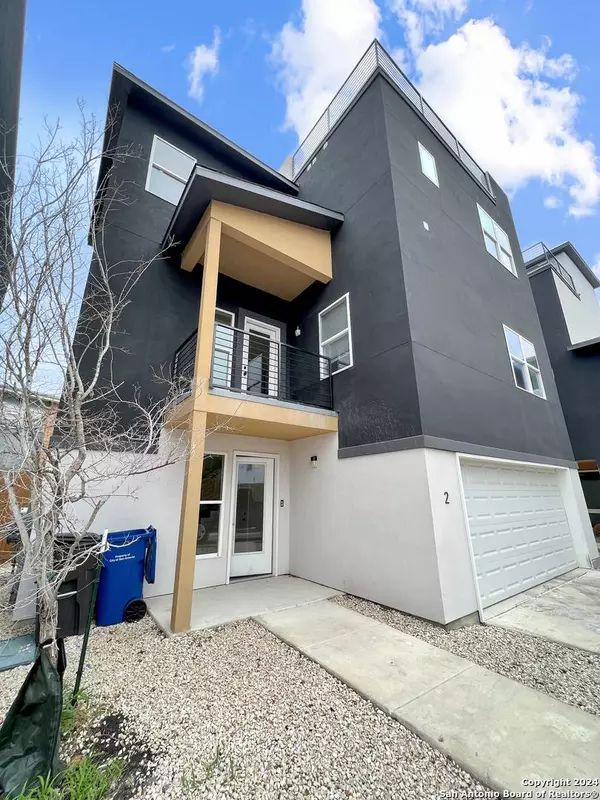 100 Lewis St UNIT 2, San Antonio, TX 78212