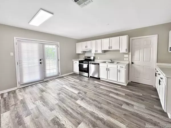 4110 Tropical Dr, San Antonio, TX 78218