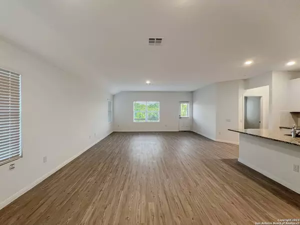 622 Bean Bend, San Antonio, TX 78221