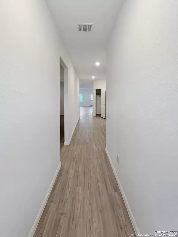 622 Bean Bend, San Antonio, TX 78221