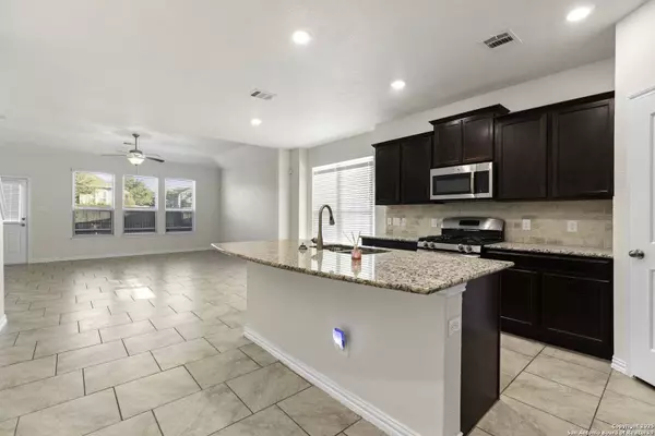 22410 Akin Fawn, San Antonio, TX 78261-2163