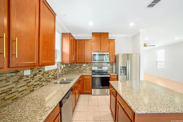 5911 Eckhert UNIT UNIT 127, San Antonio, TX 78240