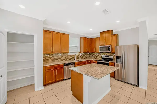 5911 Eckhert UNIT UNIT 127, San Antonio, TX 78240