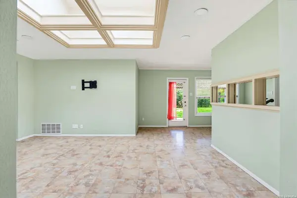 6030 RAINMAKER ST, San Antonio, TX 78238