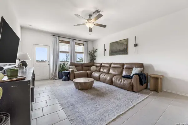10919 Apple Dumpling Grv, San Antonio, TX 78224