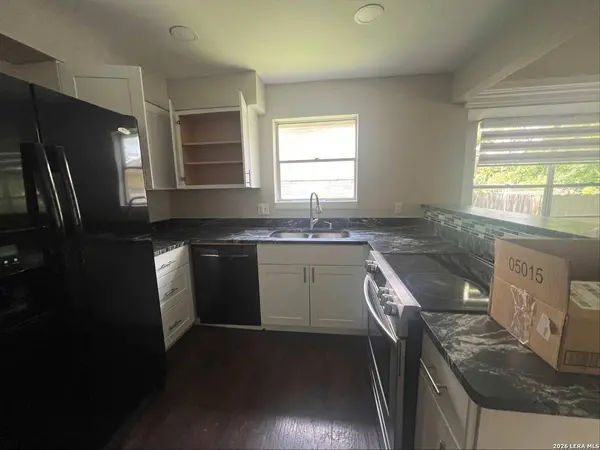 4914 Tiffany Ln, Schertz, TX 78108
