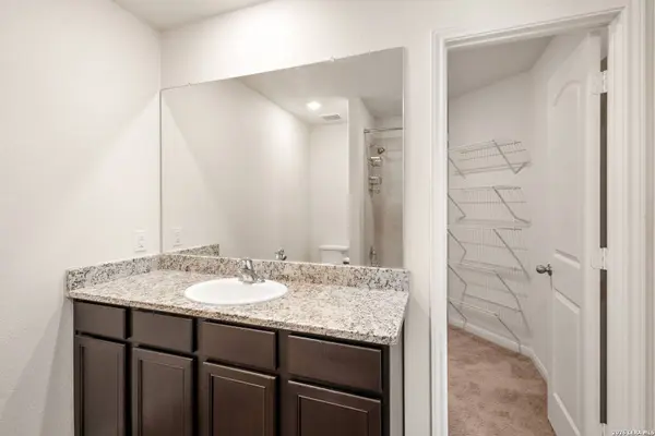 15214 HARBOR LNDG, Von Ormy, TX 78073