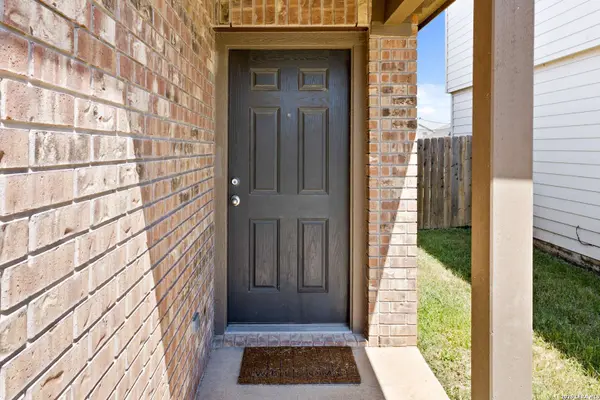 15214 HARBOR LNDG, Von Ormy, TX 78073