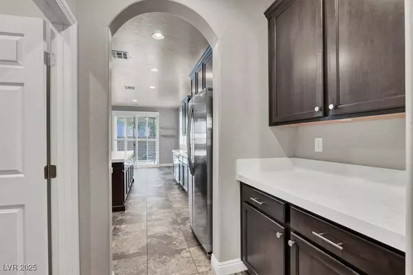 107 Crooked Putter DR, Las Vegas, NV 89148